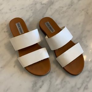 Steve Madden white sandal